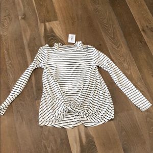 Cherish top size small